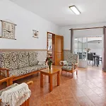 Moradia 41 *